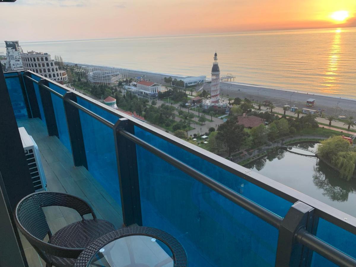Orbi City Suites Батумі Екстер'єр фото