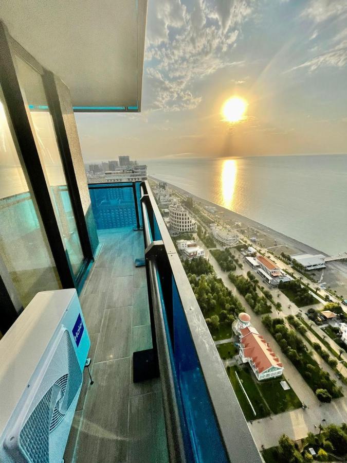 Orbi City Suites Батумі Екстер'єр фото