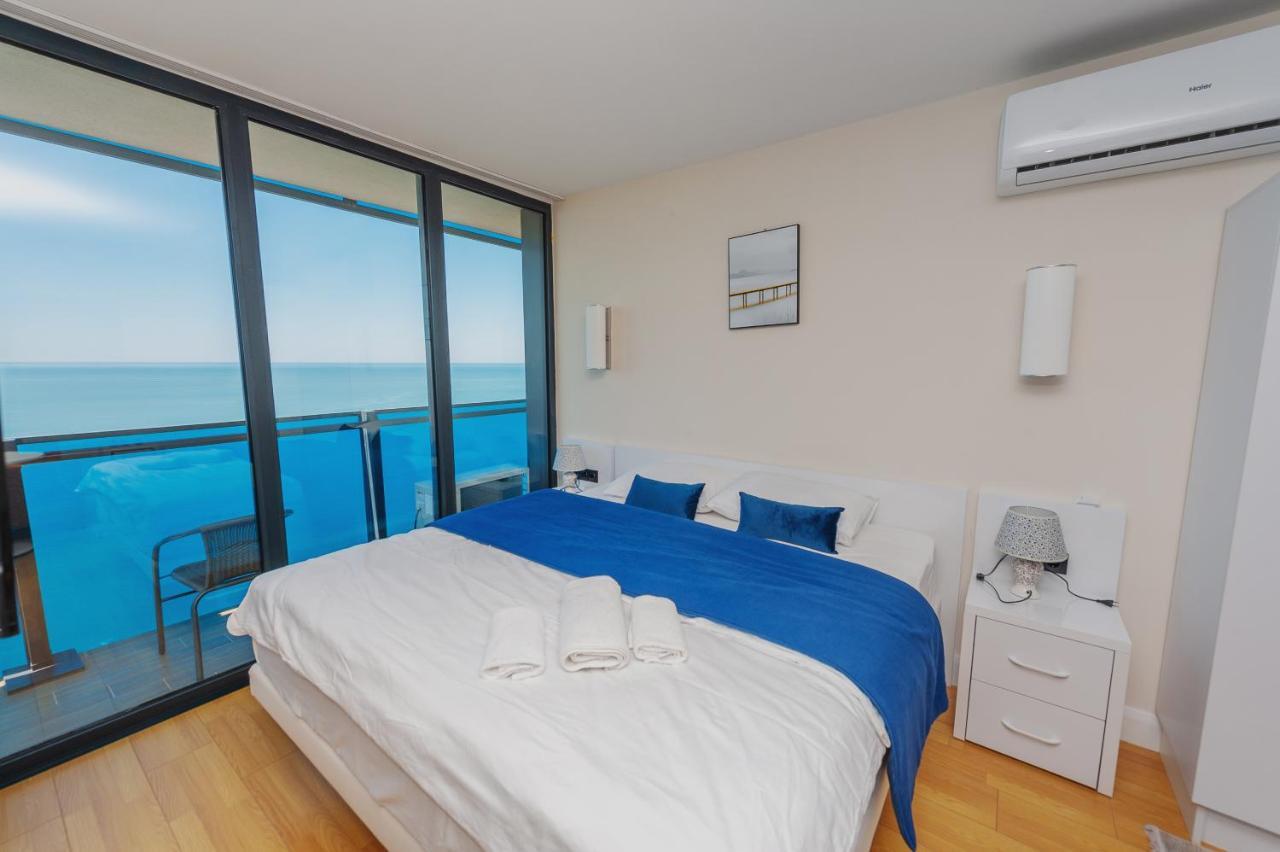 Orbi City Suites Батумі Екстер'єр фото